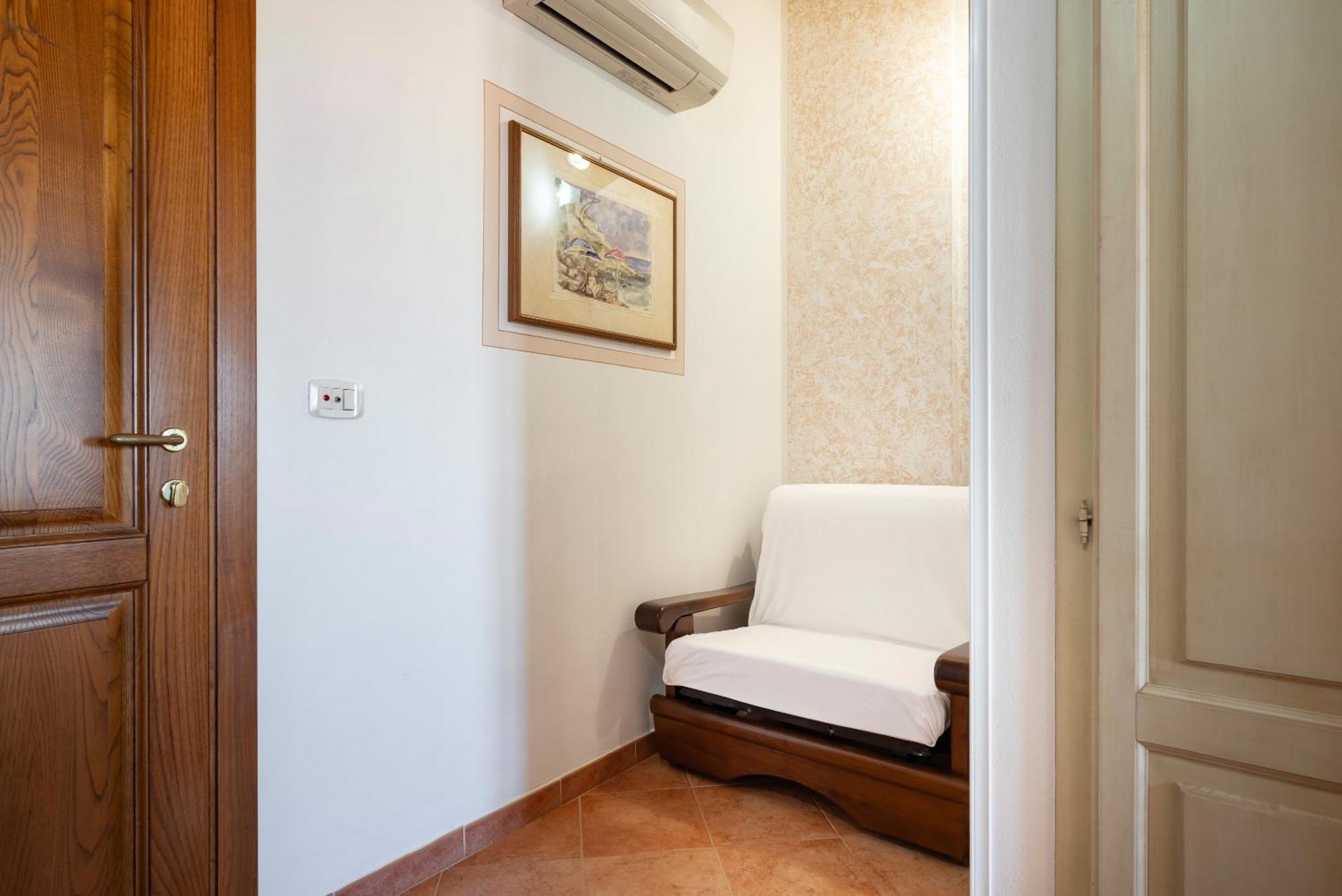 Lola Piccolo Hotel E Appartamenti มารีนาดีกรอซเซโต ภายนอก รูปภาพ